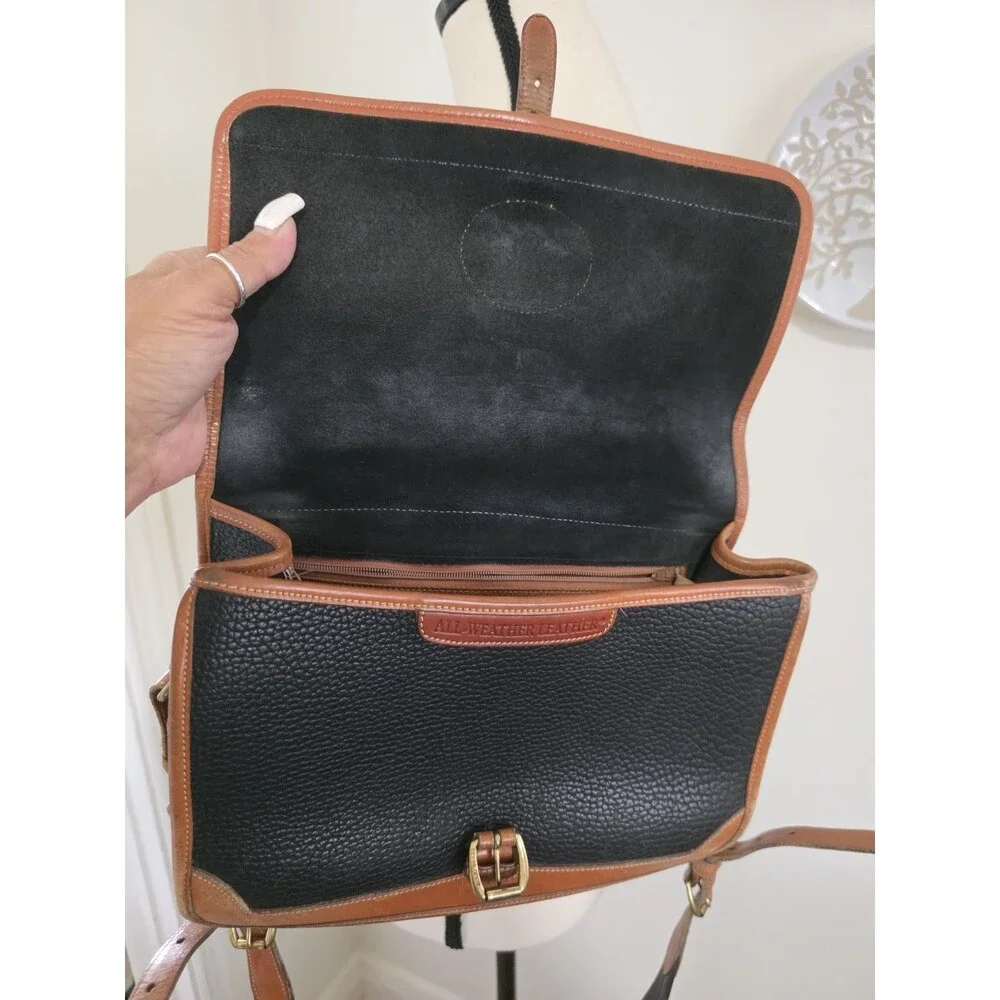 Very Vintage Dooney & Bourke All Weather Leather Crossbody ShoulderBag GuC